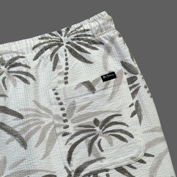 Ben Sherman Regular Fit Size XL Coconut Milk White Multi Terry Short - Picture 6 of 6
